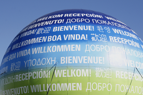 Welcome Globe